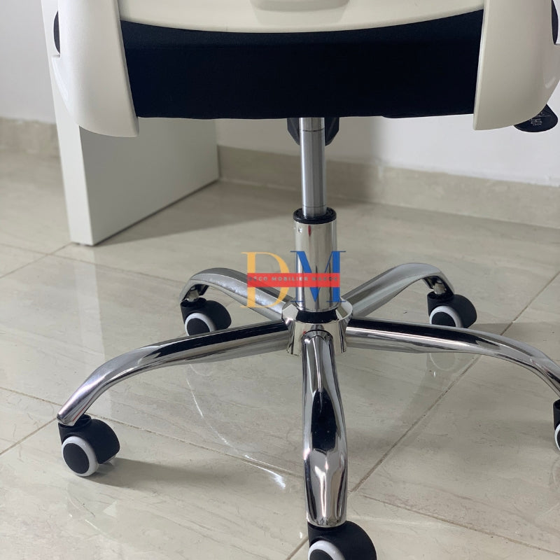 Base chrome avec roulettes de la chaise ergonomique ErgoRelax noire pour bureau moderne – Maroc