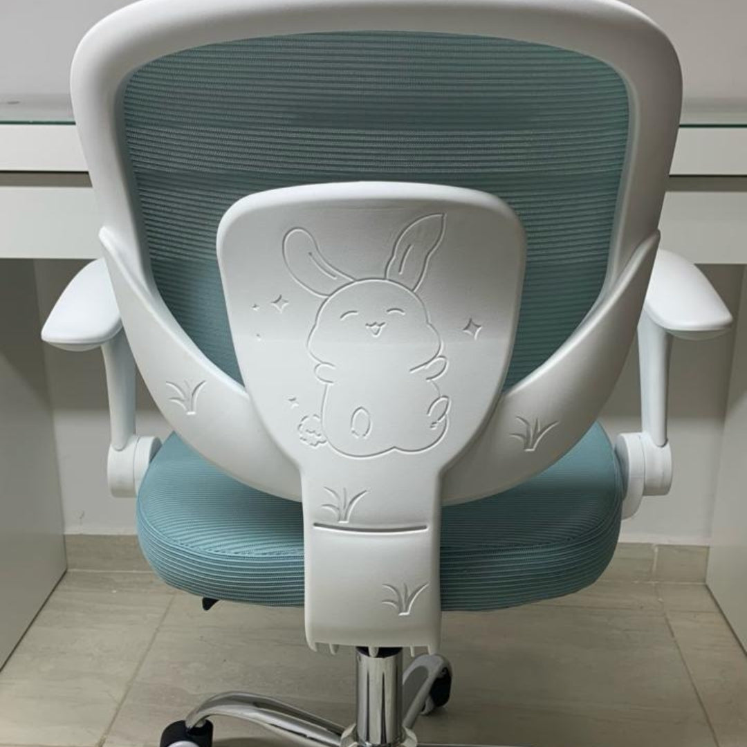 Vue arrière de la chaise enfant ErgoNova avec structure ergonomique